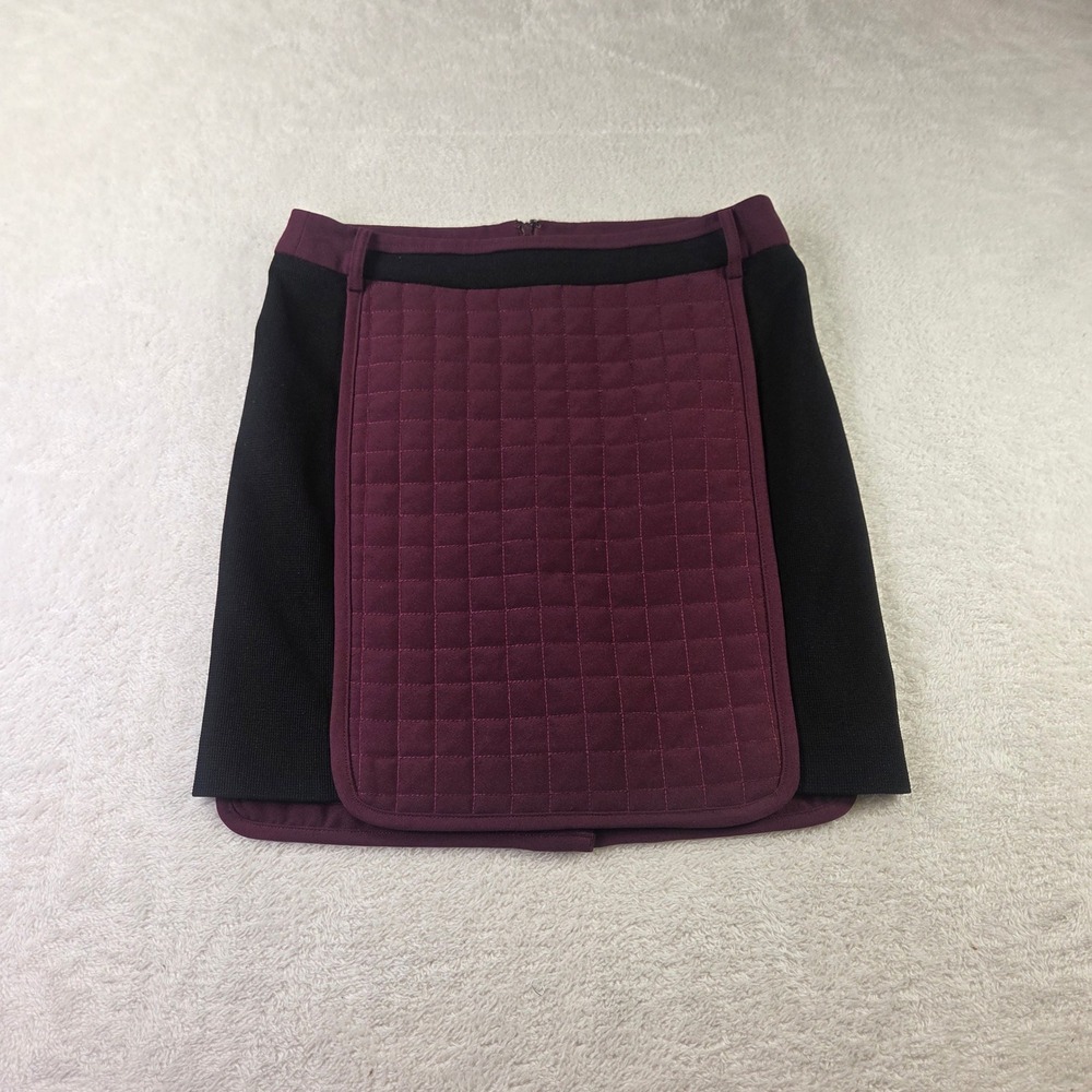 Compagna Wine Burgundy Quilted Color Block Mini Skirt SN-CA3W1-WQS040 Size 6